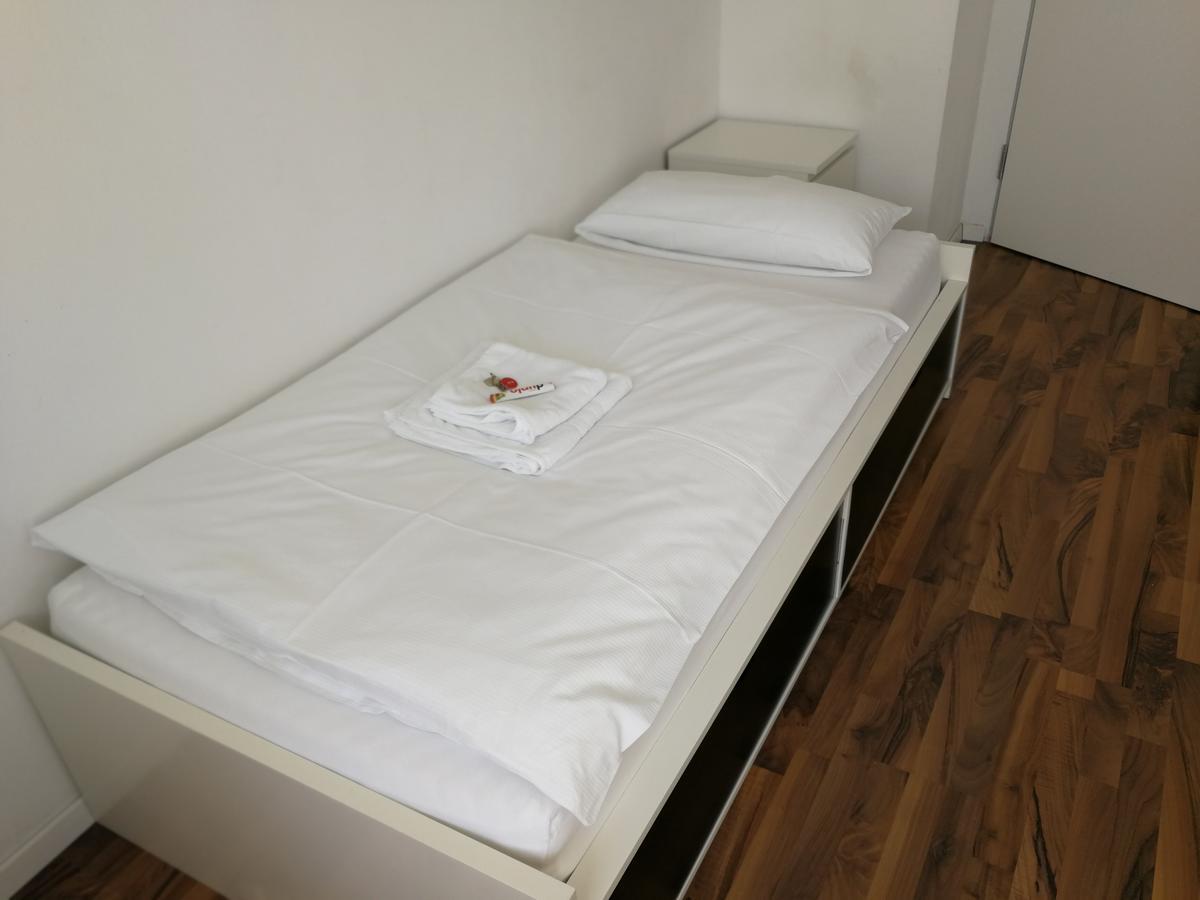 Отель Boardinghouse Munchen-Laim Экстерьер фото