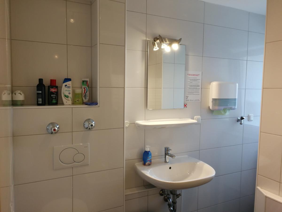 Отель Boardinghouse Munchen-Laim Экстерьер фото