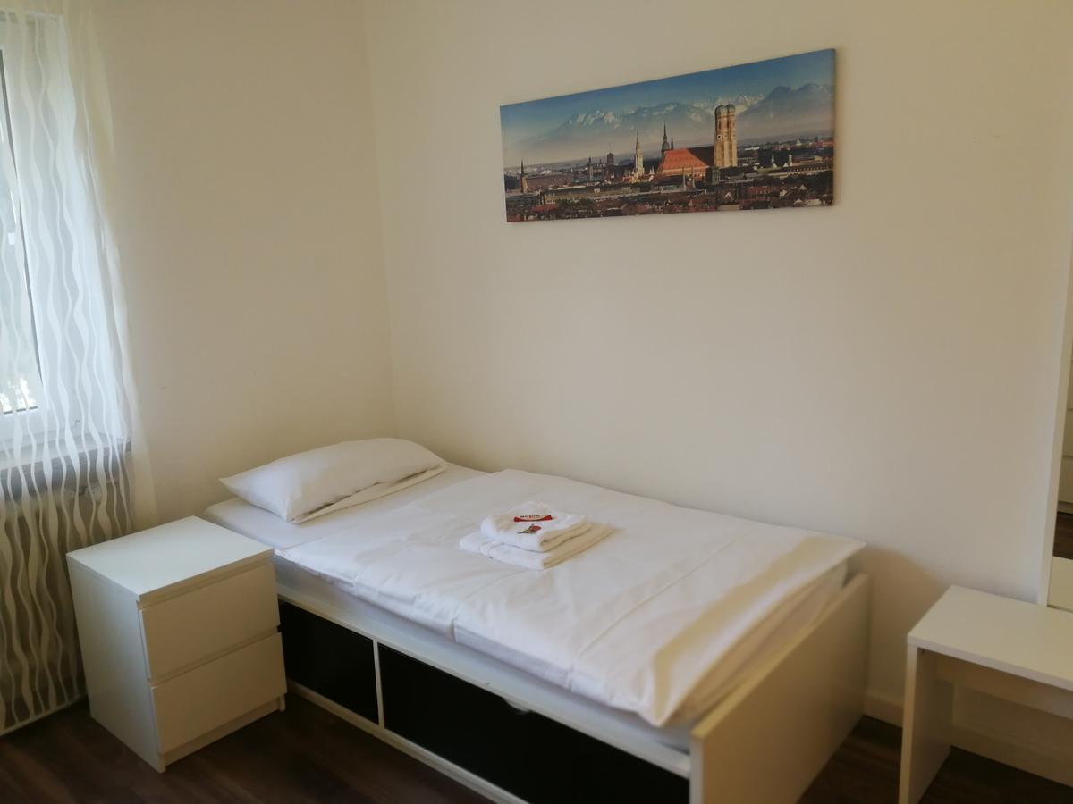Отель Boardinghouse Munchen-Laim Экстерьер фото